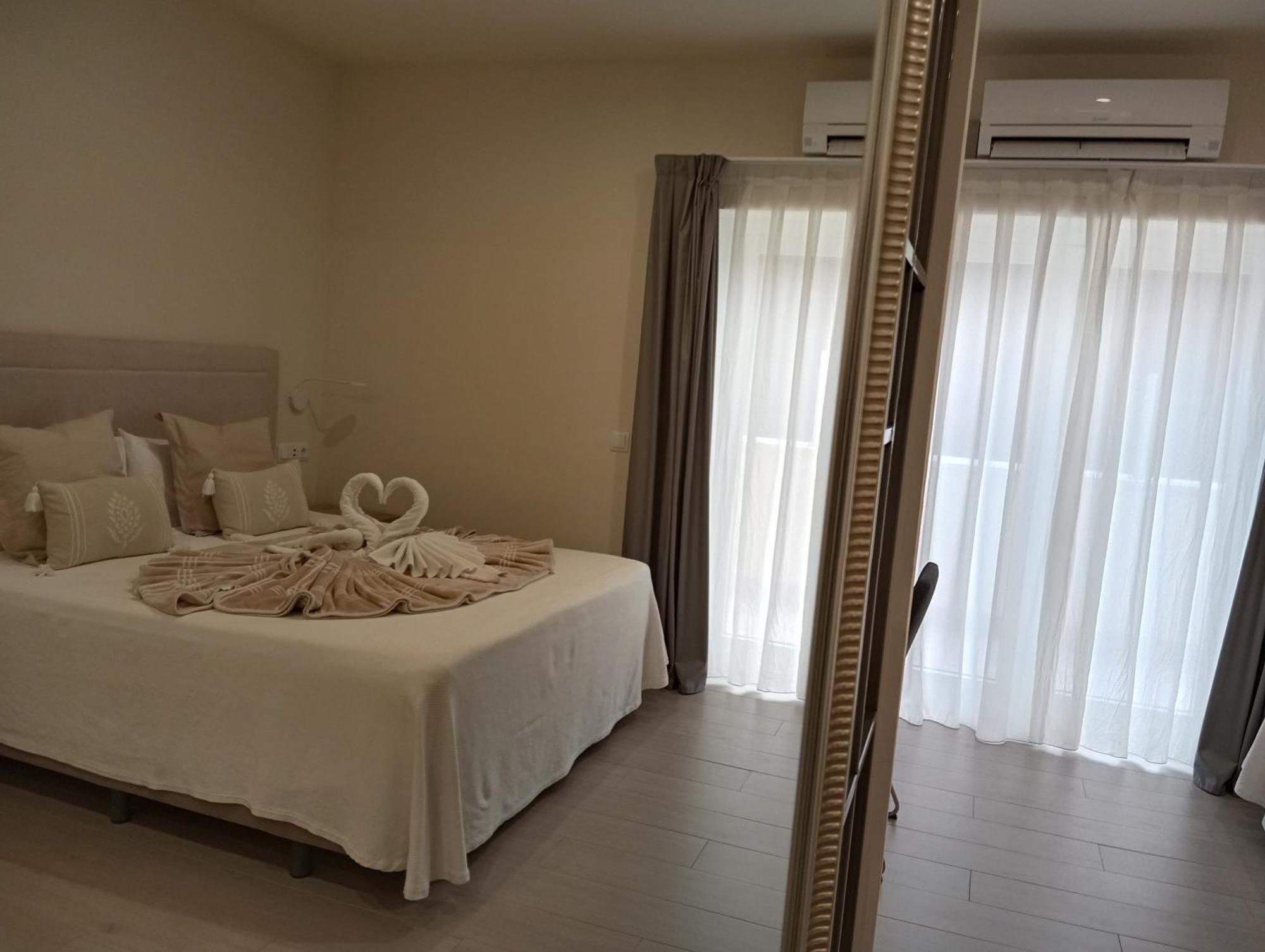 Hostal La Estacion Terrazas Madrid Kültér fotó