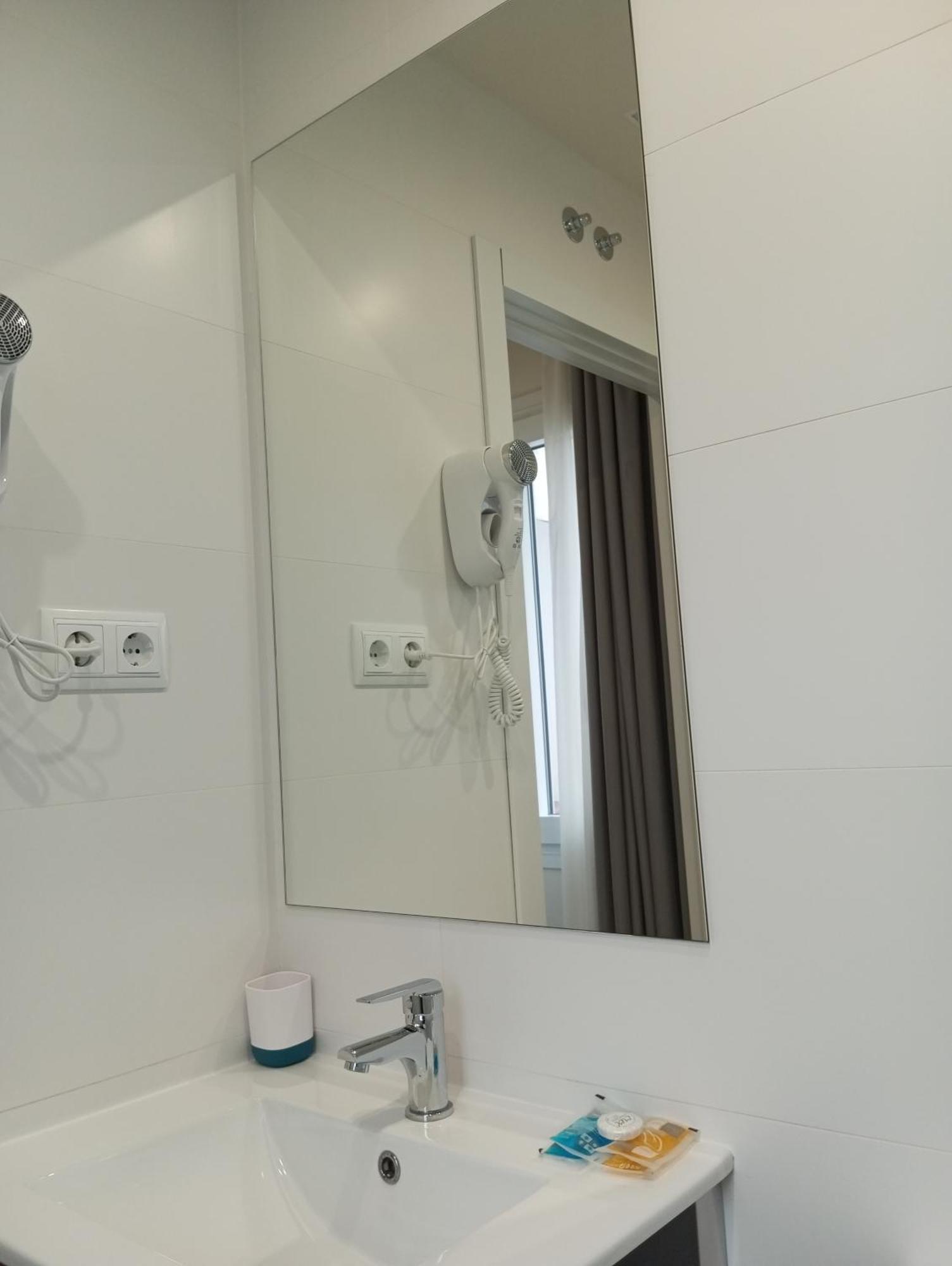 Hostal La Estacion Terrazas Madrid Kültér fotó