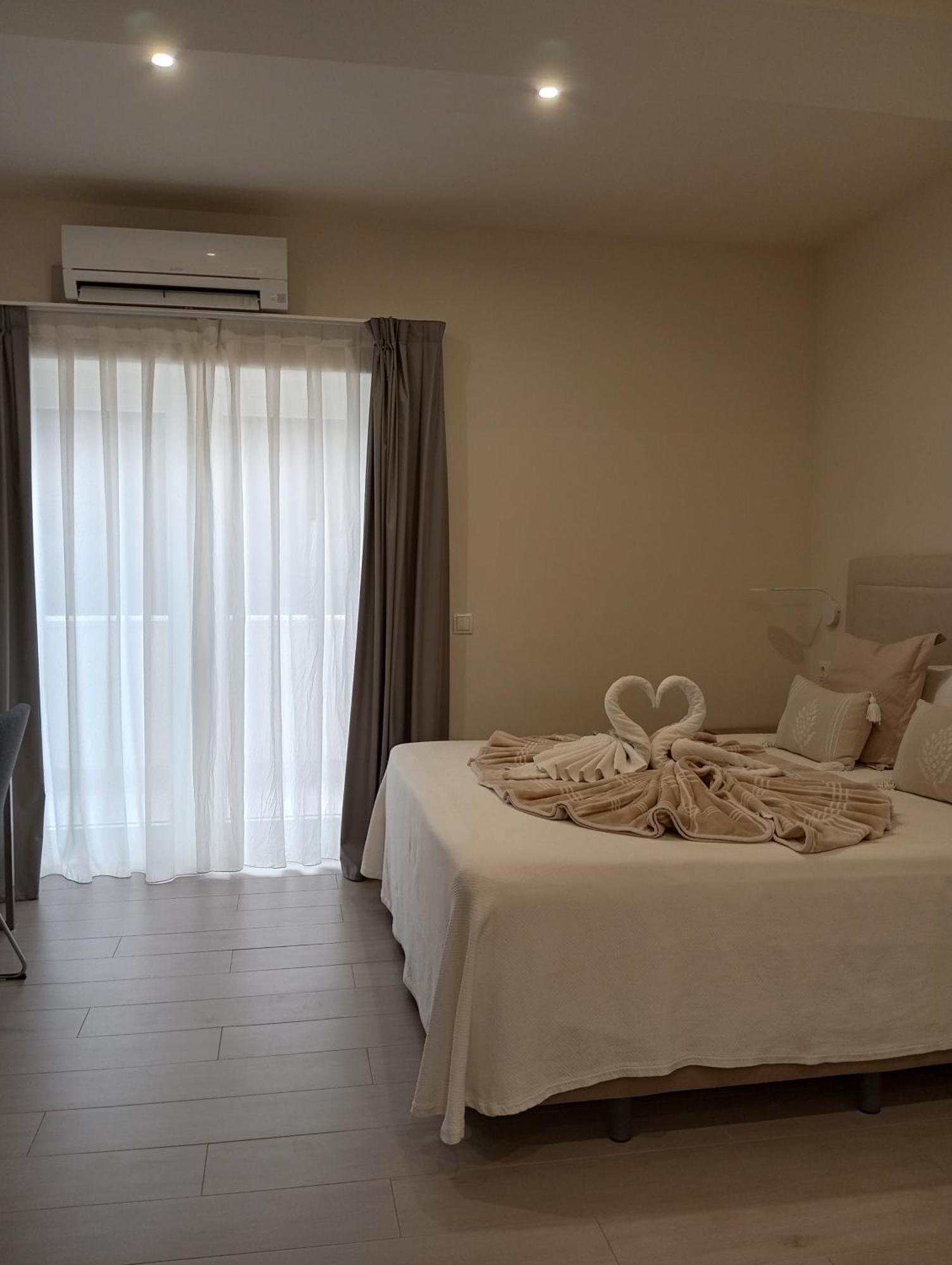 Hostal La Estacion Terrazas Madrid Kültér fotó